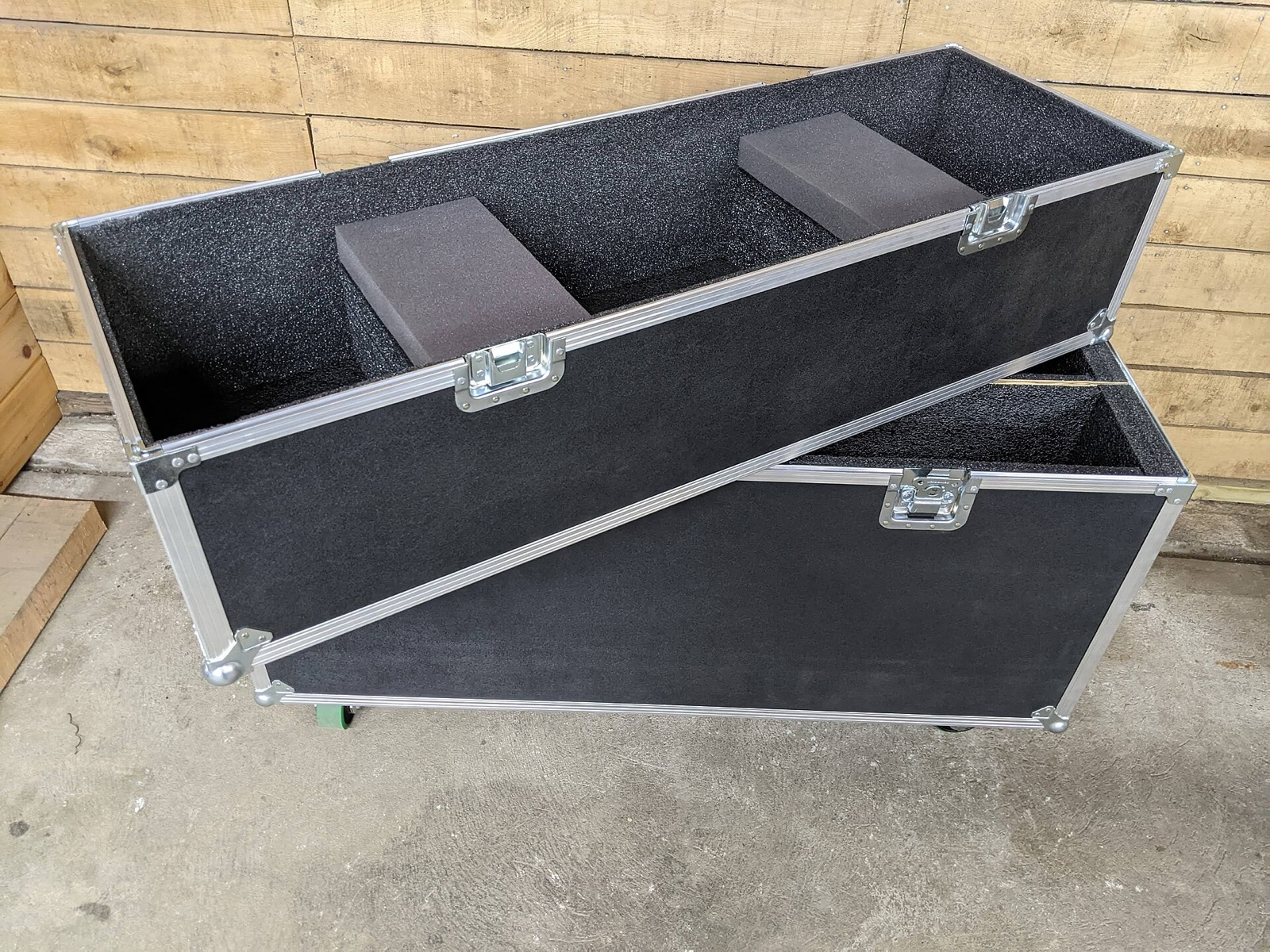Flight case siap kirim ke venue